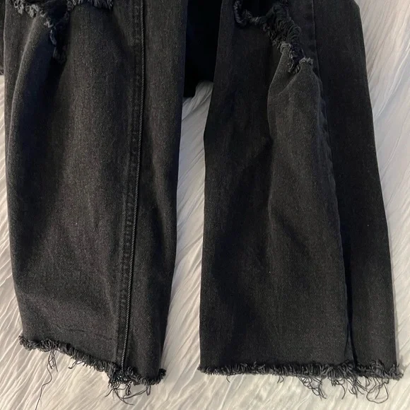 Black, distressed, Wild Fable ripped jeans in good condition - Picture 4 of 4